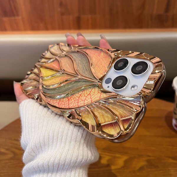 Applicable To IPhone17promax Light Luxury Non-Slip Three-Dimensional Leaves Apple 17 Mobile Phone Case Anti-Drop Explosion