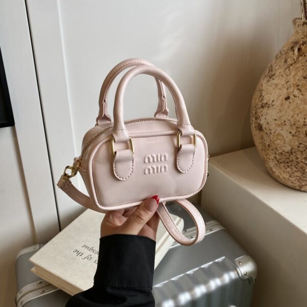Letter Laser Bowling Bag Version Miu Premium Handbag Bag Women’S Versatile Fashion One-Shoulder Crossbody Bag