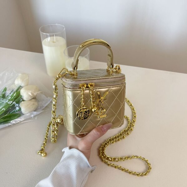 Light Luxury Embroidery Thread Small Fragrant Wind Box Bag Poplar Forest Rhombus Golden Ball Chain Small Square Bag Women’S Bag Fashion Messenger Bag