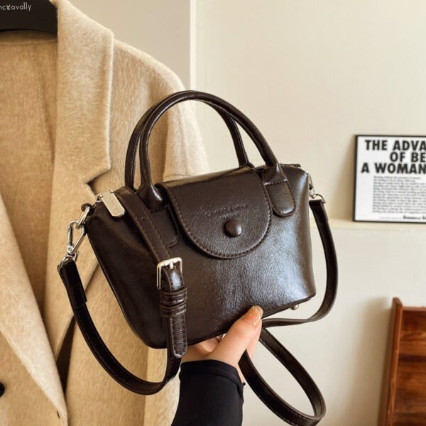 High-End Pleated Texture Handbag Women’S Niche Design Dragon Bags Xiang Commuter Messenger Bag Versatile Shoulder Bag