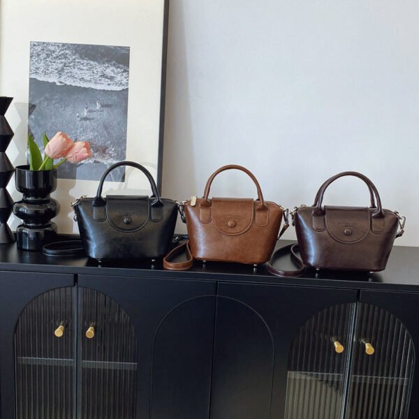 High-End Pleated Texture Handbag Women’S Niche Design Dragon Bags Xiang Commuter Messenger Bag Versatile Shoulder Bag