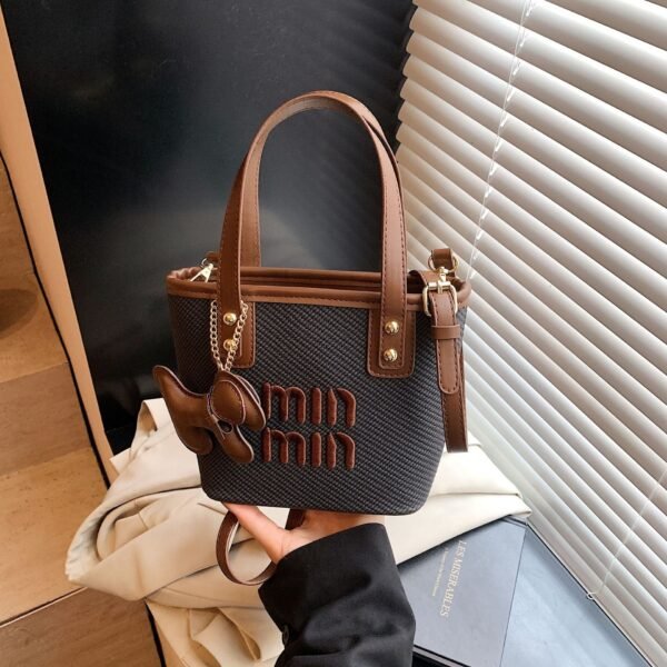 Trend Miu Handbag Embroidery Texture Bucket Bag Fashion Niche Design Commuter Casual Messenger Bag