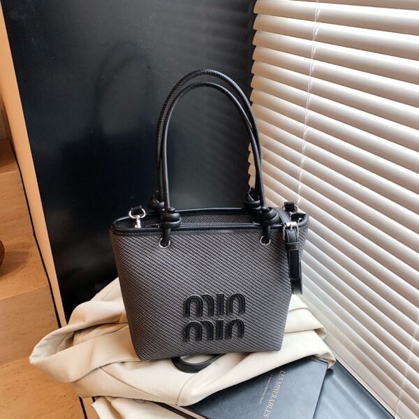 Light Luxury Miu Vegetable Basket Tote Bag Woven Mother And Child Bag Women’S Spring And Summer Leisure Vacation Shoulder Messenger Bag