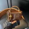 Retro Oil Wax Leather Portable Box Bag Handbags Fashionable Versatile Mi.U Shoulder Bag Chain Small Square Bag
