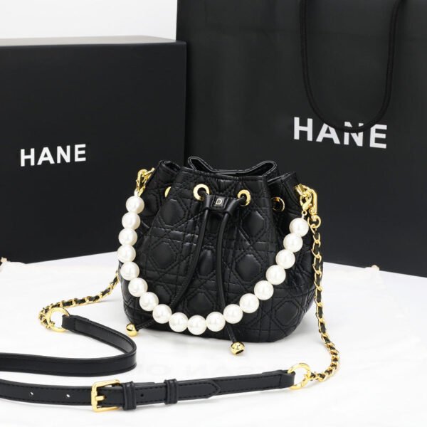 Premium Textured Small Bag Women’S 2026 New Popular Leather Rhombus Chain Messenger Bag Pearl Portable Bucket Bag