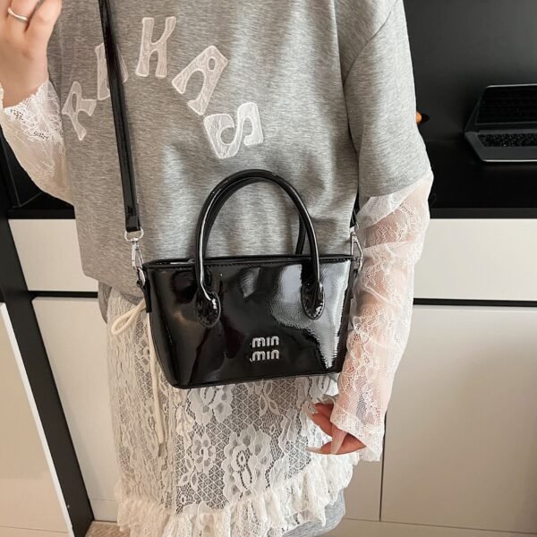 Niche Style Fashion Miu Handbag Premium Cross-Border Tide Shoulder Messenger Bag Light Luxury Bucket Bag Women’S Bag