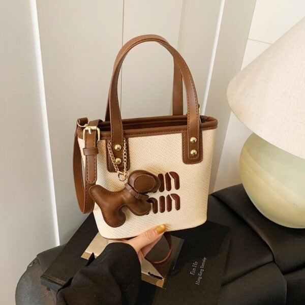 Trend Miu Handbag Embroidery Texture Bucket Bag Fashion Niche Design Commuter Casual Messenger Bag