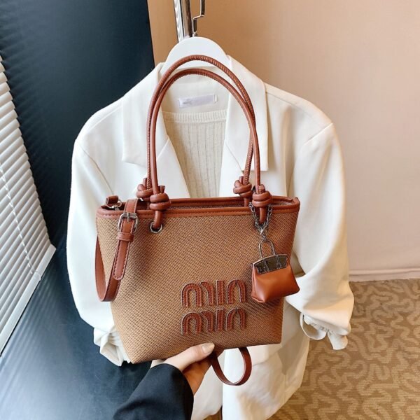 Light Luxury Miu Vegetable Basket Tote Bag Woven Mother And Child Bag Women’S Spring And Summer Leisure Vacation Shoulder Messenger Bag