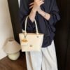 High-End Texture Retro Miu Bucket Bag Versatile Light Luxury Commuter Mother-In-Law Bag Large Capacity One-Shoulder Tote Bag
