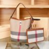 Bucket Bag Women’S 2026 New Summer Commute High-End Leather Plaid Large-Capacity Portable Shoulder Messenger Bag