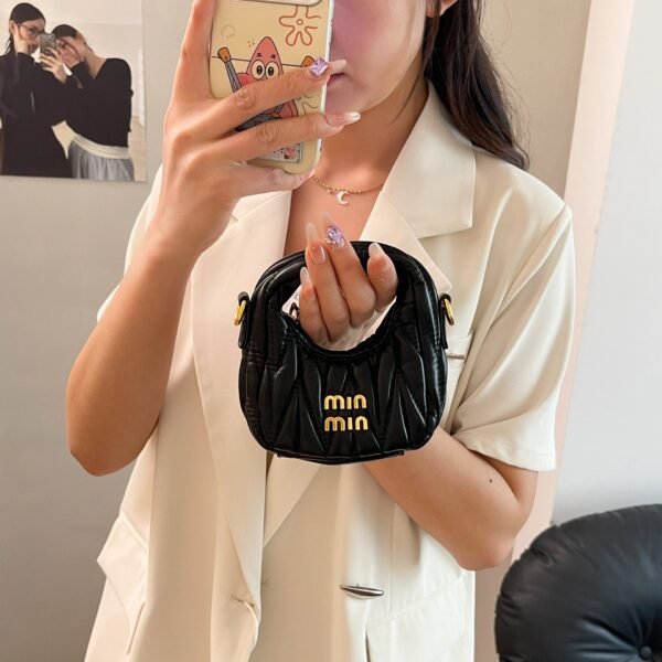 Pleated Premium Miu Crescent Bag Light Luxury Messenger Bag Portable Cloud Bag Fashion Shoulder Messenger Bag