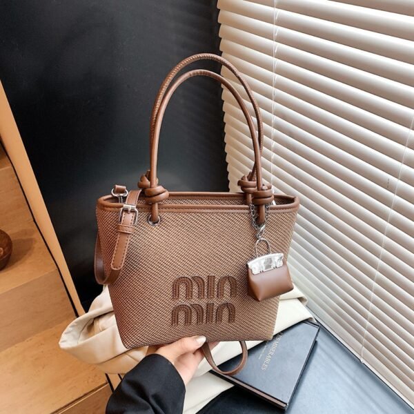 Light Luxury Miu Vegetable Basket Tote Bag Woven Mother And Child Bag Women’S Spring And Summer Leisure Vacation Shoulder Messenger Bag