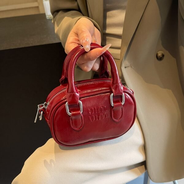 New Oily Skin Mini Handbag Bag Niche Lipstick Bag Crossbody Min Bowling Bag Women’S Bag