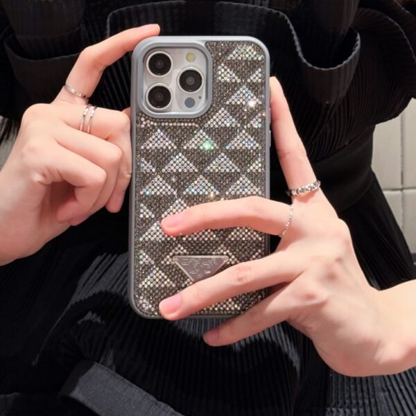 Classic Trendy Brand Diamond Protective Case, Suitable For Apple 17Pro Max Light Luxury Skin Feeling IPhone16 Mobile Phone Case