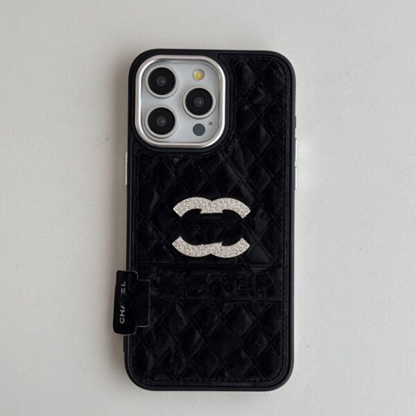 Flash diamond snow mountain velvet embossing tide brand is suitable for iPhone17Promax and leather Apple mobile phone case