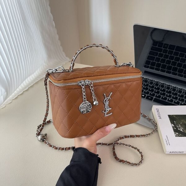 Premium Light Luxury Poplar Woods Small Square Bags Large Capacity Niche Commuting Fashion Trend Shoulder Messenger Bag