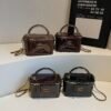 Retro Oil Wax Leather Portable Box Bag Handbags Fashionable Versatile Mi.U Shoulder Bag Chain Small Square Bag