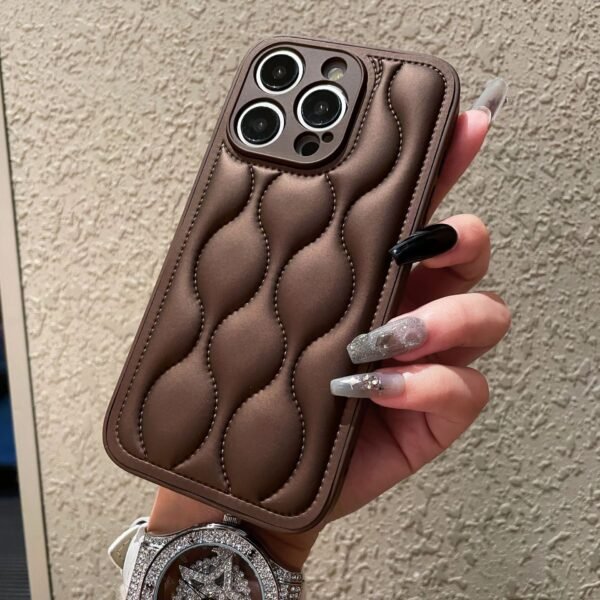 Applicable To IPhone17proMax Small Fragrant Three-Dimensional Rhombus Down Jacket Apple 16 Fine Hole Mobile Phone Case Anti-Drop