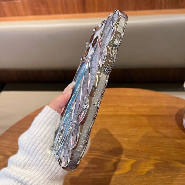 Applicable To IPhone17promax Light Luxury Non-Slip Three-Dimensional Leaves Apple 17 Mobile Phone Case Anti-Drop Explosion