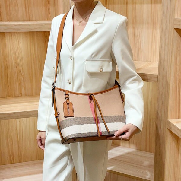 Fashion Casual Leather Bucket Bag Trendy 2026 New High-End Plaid Tote Bag Underarm Bag Shoulder Bag Women