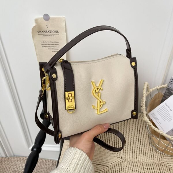 Fashion Poplar Forest Box Retro Handbag Matte Casual Simple Shoulder Messenger Bag Premium Light Luxury Commuter Bag