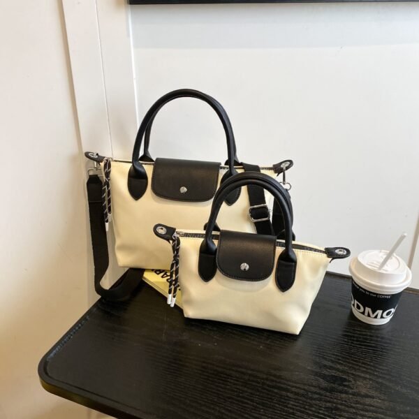 Simple Contrasting Nylon Cloth Bags, Dumpling Bags, Spring And Summer Versatility, Niche Hand-Held Fashionable Texture Shoulder Bags