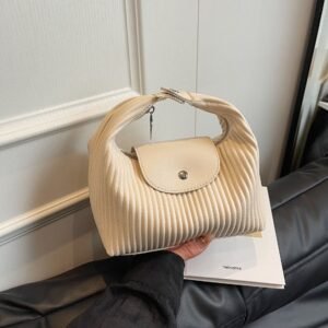 Messenger Bag Women'S Bag New Dragon Bags Xiang Simple Commuting Pleated Trendy Versatile Shoulder Handbag