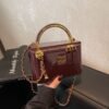 Retro Oil Wax Leather Portable Box Bag Handbags Fashionable Versatile Mi.U Shoulder Bag Chain Small Square Bag