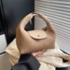 Messenger Bag Women’S Bag New Dragon Bags Xiang Simple Commuting Pleated Trendy Versatile Shoulder Handbag