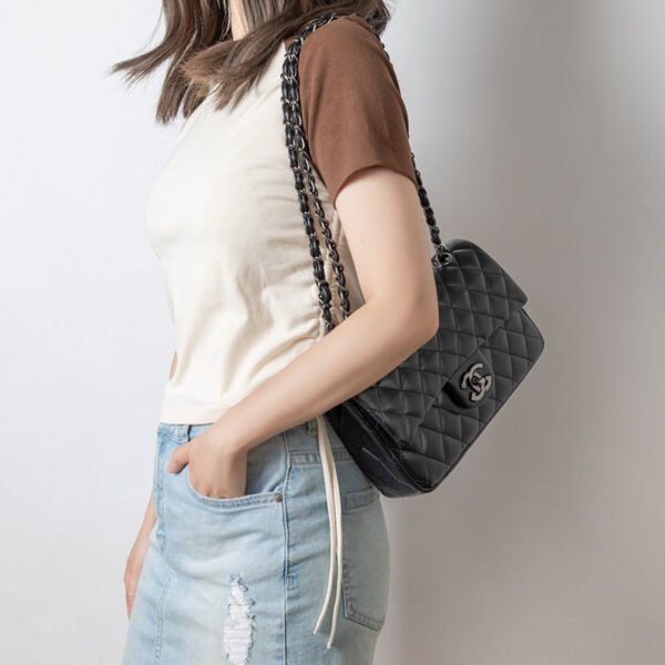 2026 New Chanel CF Classic Versatile Diamond Chain Small Fragrant Women’S Bag Fashionable Leather Shoulder Messenger Bag