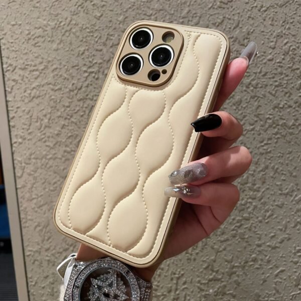 Applicable To IPhone17proMax Small Fragrant Three-Dimensional Rhombus Down Jacket Apple 16 Fine Hole Mobile Phone Case Anti-Drop