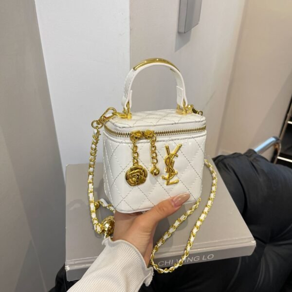 Light Luxury Embroidery Thread Small Fragrant Wind Box Bag Poplar Forest Rhombus Golden Ball Chain Small Square Bag Women’S Bag Fashion Messenger Bag