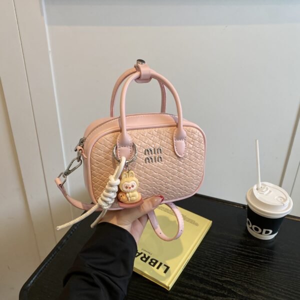 Niche Design Bowling Handbag Bag Women’S Bags Woven Shoulder Tide Pillow Bag Boston Small Square Bag