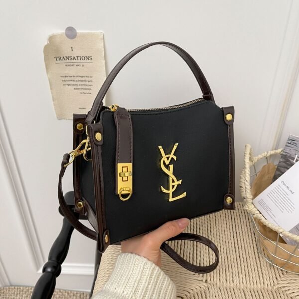 Fashion Poplar Forest Box Retro Handbag Matte Casual Simple Shoulder Messenger Bag Premium Light Luxury Commuter Bag