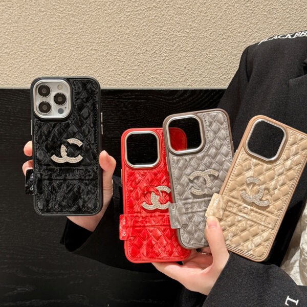 Flash diamond snow mountain velvet embossing tide brand is suitable for iPhone17Promax and leather Apple mobile phone case