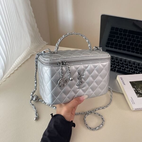 Premium Light Luxury Poplar Woods Small Square Bags Large Capacity Niche Commuting Fashion Trend Shoulder Messenger Bag