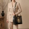 2026 New Versatile Leather Mother Bag, Crocodile Pattern Atmospheric Shoulder Bag, Large Capacity Portable Tote Bag For Women