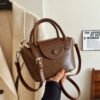 High-End Pleated Texture Handbag Women’S Niche Design Dragon Bags Xiang Commuter Messenger Bag Versatile Shoulder Bag