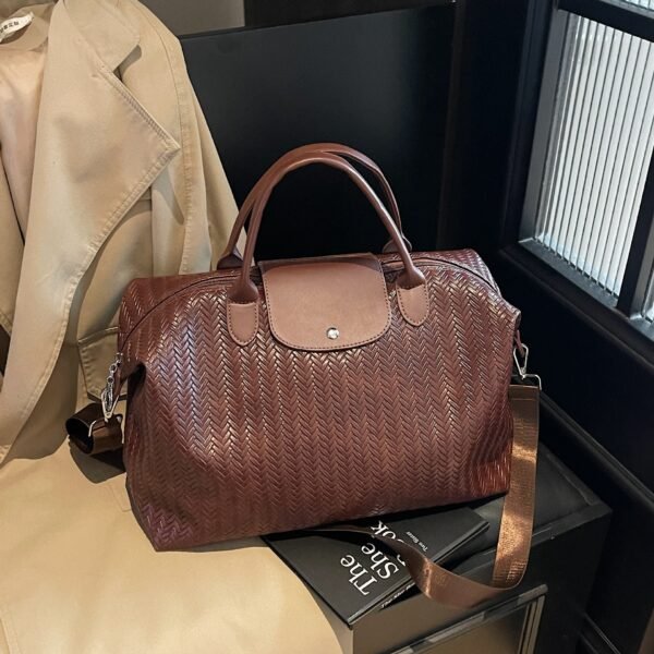 Retro Dragon Bags Large-Capacity Outdoor Travel Herringbone Sports Fitness Bag Trendy Cool Shoulder Messenger Bag