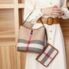 Bucket Bag Women’S 2026 New Summer Commute High-End Leather Plaid Large-Capacity Portable Shoulder Messenger Bag