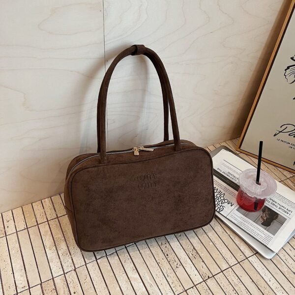 Vintage Suede MIU Shoulder Bag Bag Texture Women’S Handbag Bowling Ball Mother Bag Niche Pillow Bag