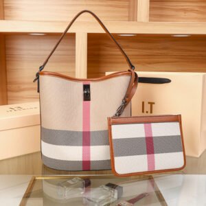 Bucket Bag Women'S 2026 New Summer Commute High-End Leather Plaid Large-Capacity Portable Shoulder Messenger Bag