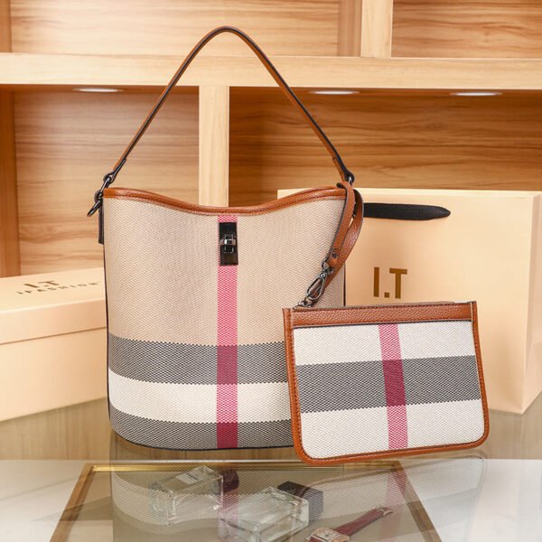 Bucket Bag Women’S 2026 New Summer Commute High-End Leather Plaid Large-Capacity Portable Shoulder Messenger Bag