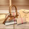Fashion Leather Women’S Bag 2026 New Trendy Large-Capacity Plaid Shell Bag Versatile Hand-Held Crossbody Mother-In-Law Bag