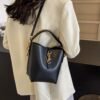 Light Luxury Chain Bucket Bag Women’S New Commuter Handbag Poplar Niche Design Women’S Shoulder Messenger Bag