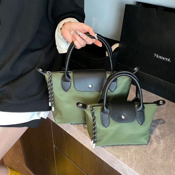 Simple Contrasting Nylon Cloth Bags, Dumpling Bags, Spring And Summer Versatility, Niche Hand-Held Fashionable Texture Shoulder Bags