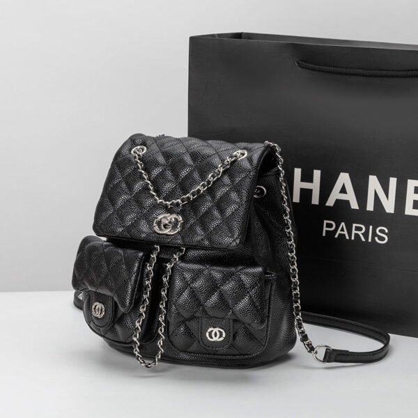 Caviar Leather 2026 New Trendy Small Fragrant Wind Diamond Chain Backpack Fashionable Versatile Frog Bag Women’S Backpack